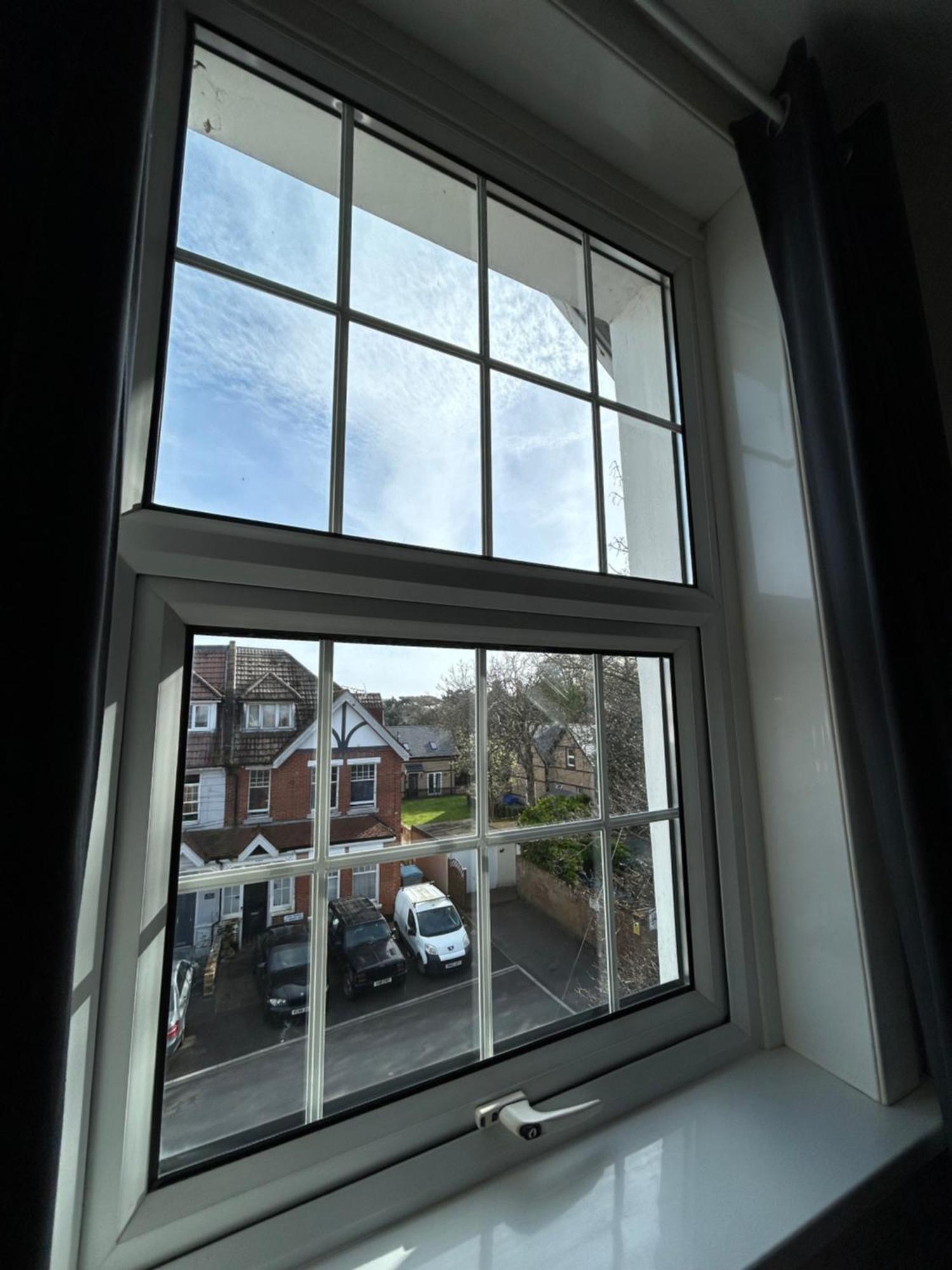 Seaside Rentals Bournemouth - 2Br, Upto 6Ppl, Beach 3 Min Walk, Dogs Ok, Wifi, Park 2 Cars 외부 사진